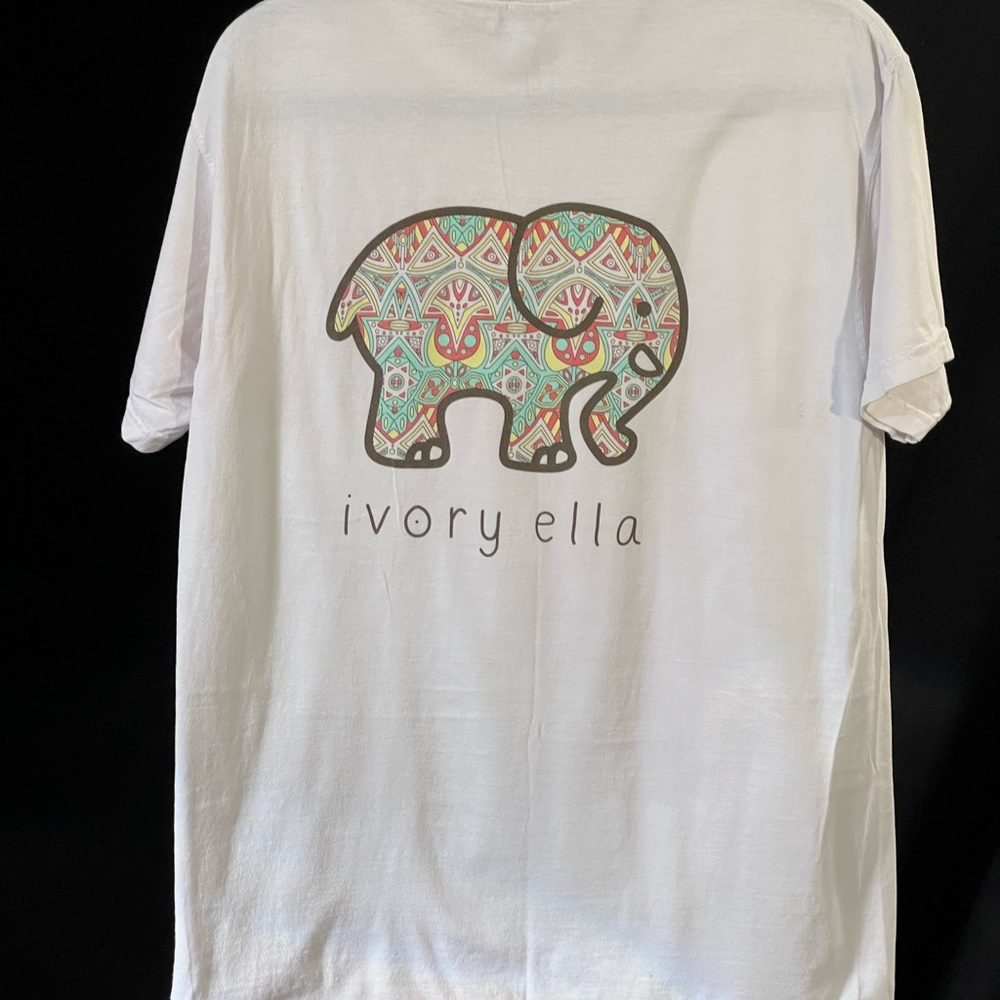 Ivory Ella White Short Sleeve Comfort Color Pocket Shirt